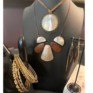 VINTAGE Genuine Abolone & Wood SET w/9 Gold Bangles & Wood Drop Earrings